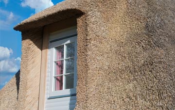 Saxthorpe thatch roof disadvantages
